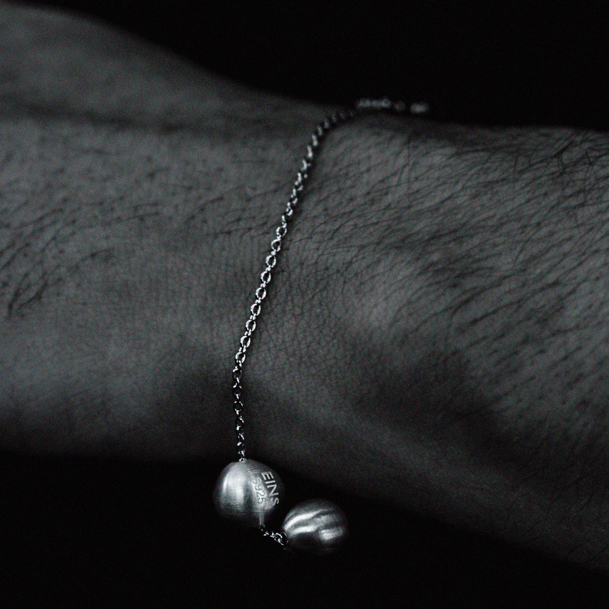 TOMOYUKI IWANAMI - Chain x Black Pearl Bracelet