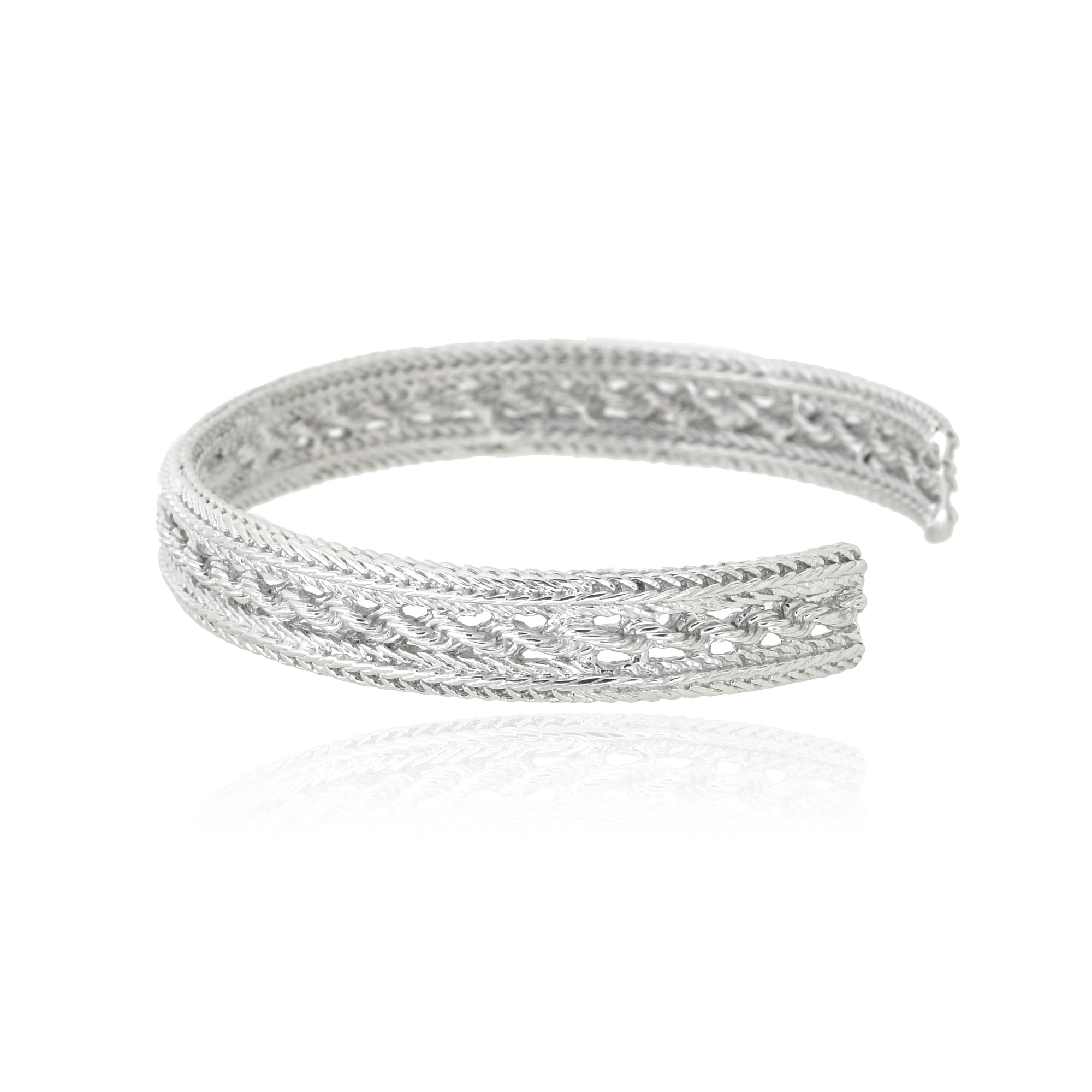 Miss Grosse Bangle