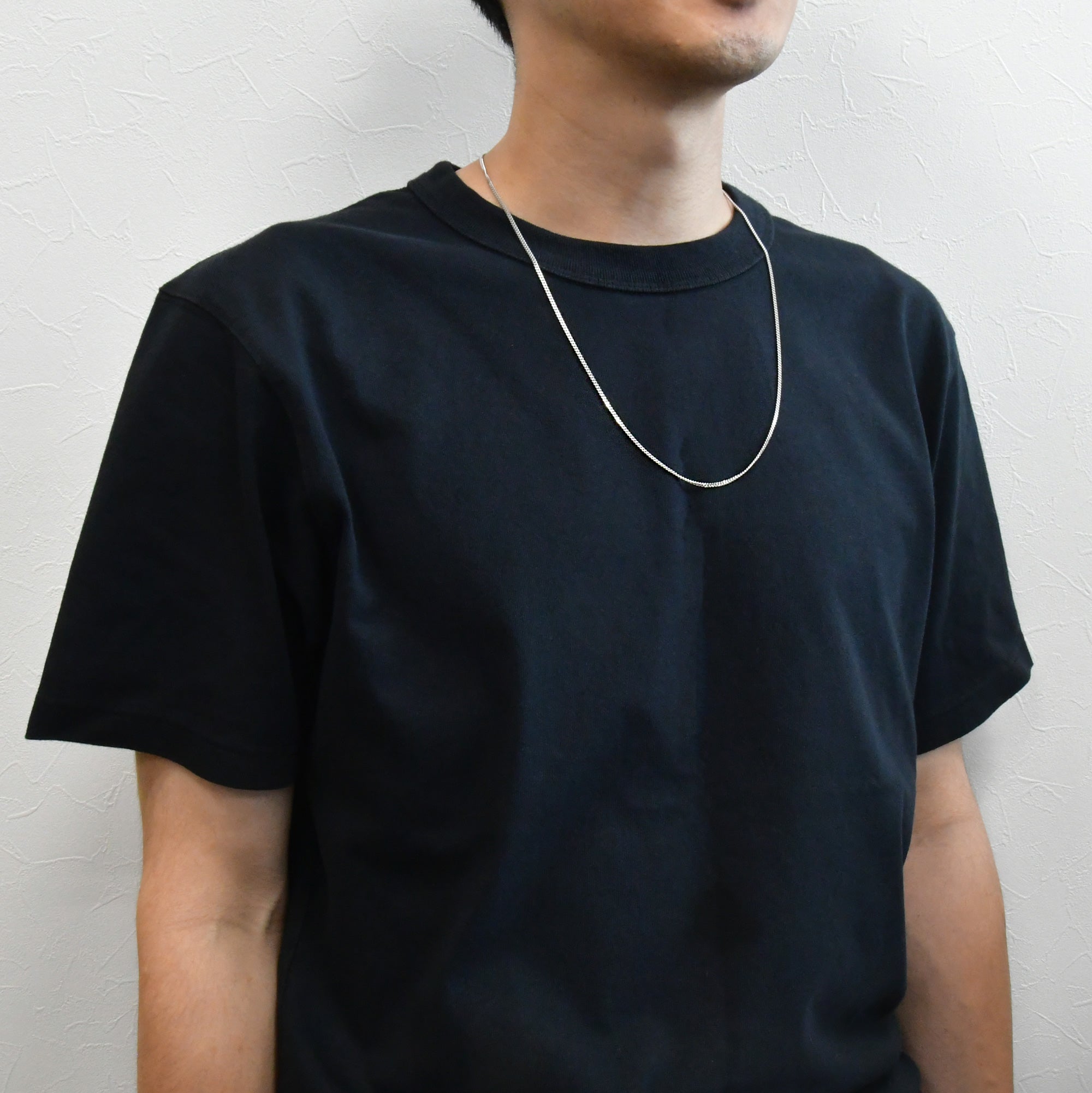 Curved Necklace