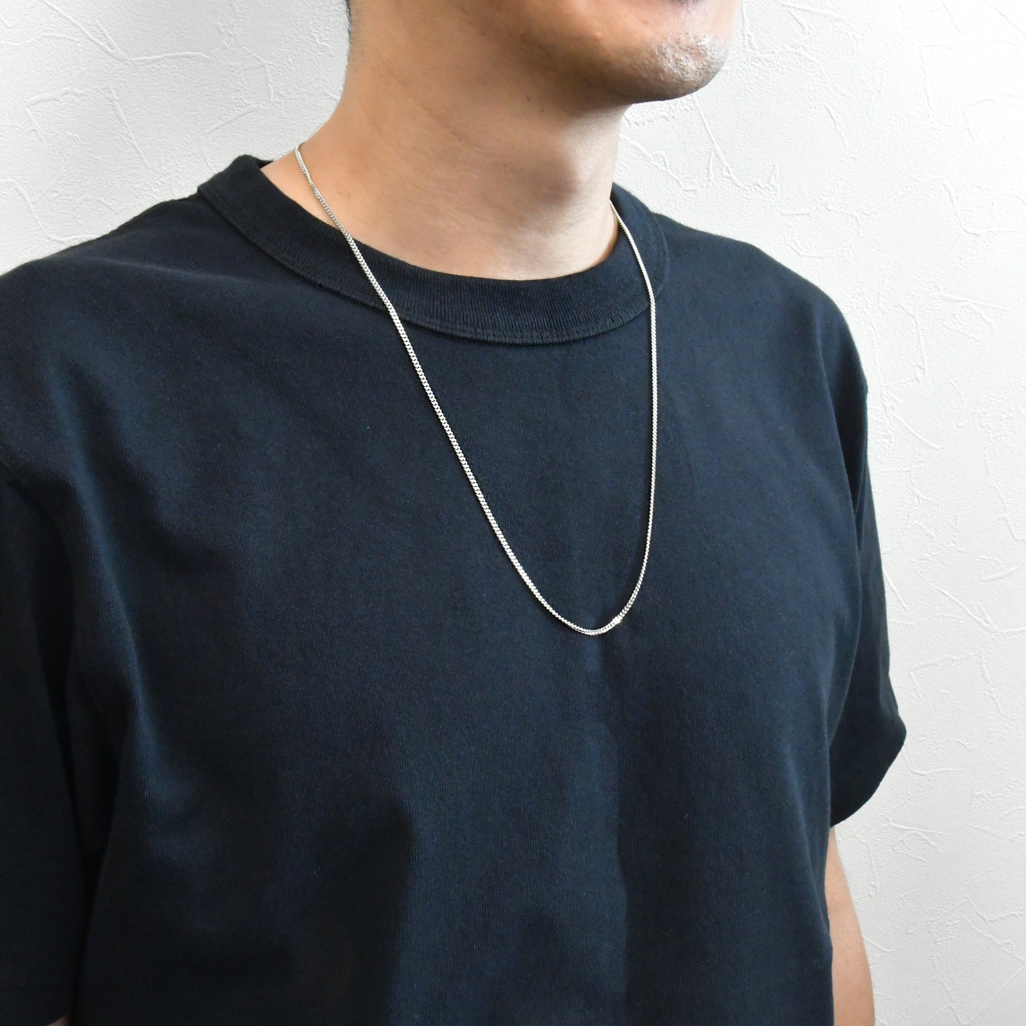 Curved Necklace